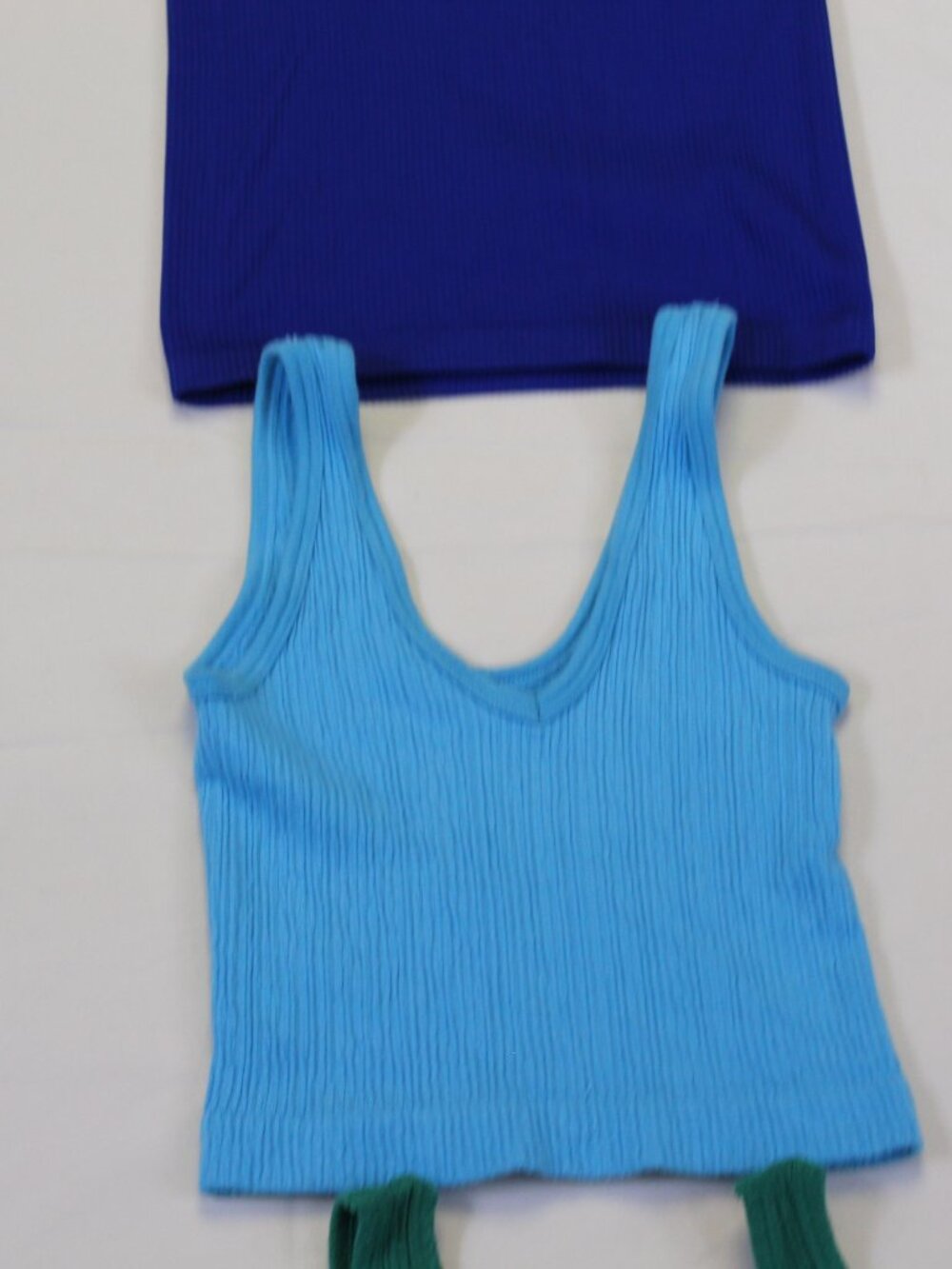Out From Under UO Cropped Tank Bundle S Ribbed V Neck Halter Y2K - Picture 3 of 11